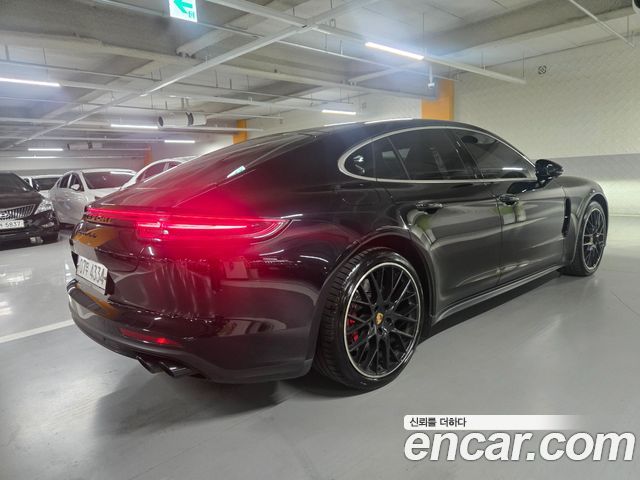 Porsche Panamera 2018 — photo 3