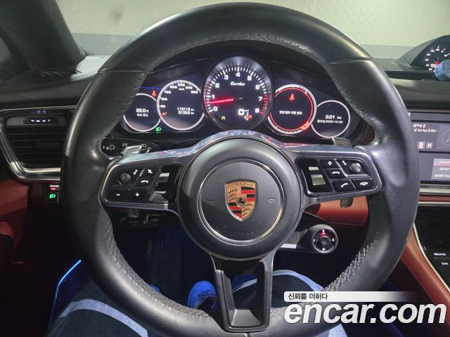 Porsche Panamera 2018 — photo 7