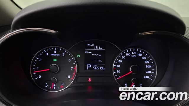 Kia K3 2015 — photo 11
