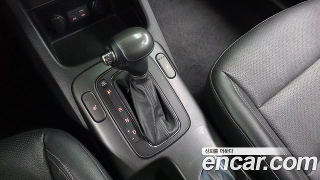 Kia K3 2015 — photo 12