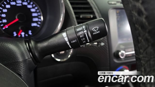 Kia K3 2015 — photo 24