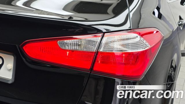 Kia K3 2015 — photo 9