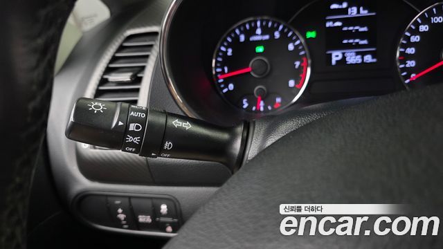Kia K3 2015 — photo 30