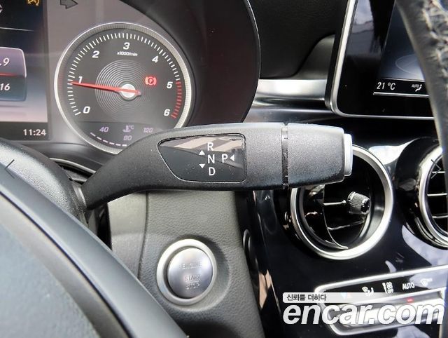 Mercedes-Benz C-Class 2016 — photo 11