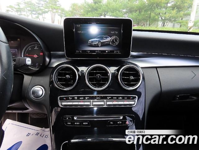 Mercedes-Benz C-Class 2016 — photo 14