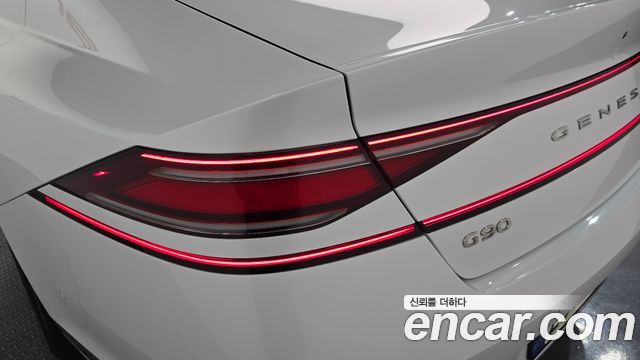 Genesis G90 2023 — photo 9