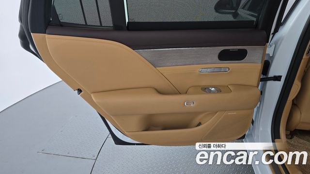 Genesis G90 2023 — photo 15