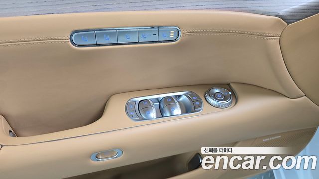 Genesis G90 2023 — photo 28