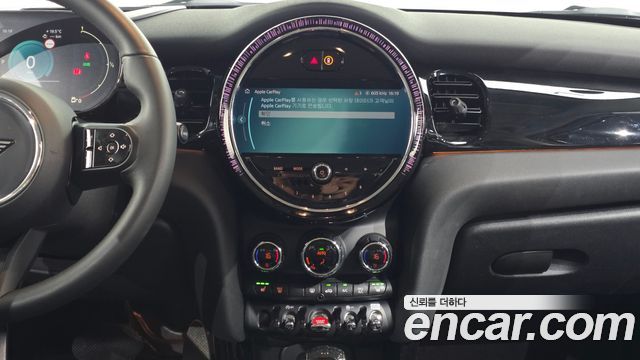 Mini Cooper 2023 — photo 20