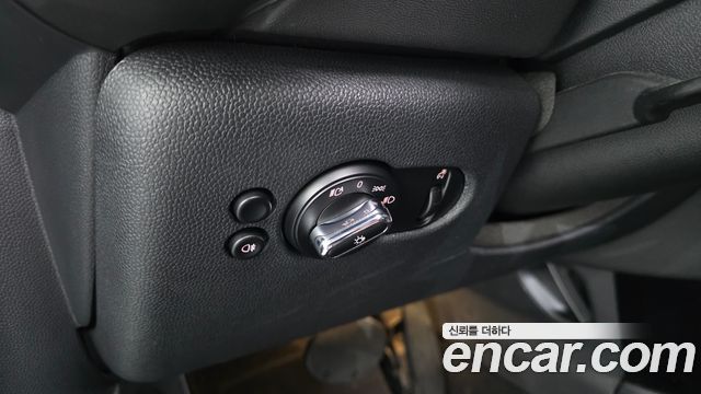 Mini Cooper 2023 — photo 25
