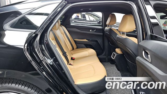 Kia K5 2023 — photo 12