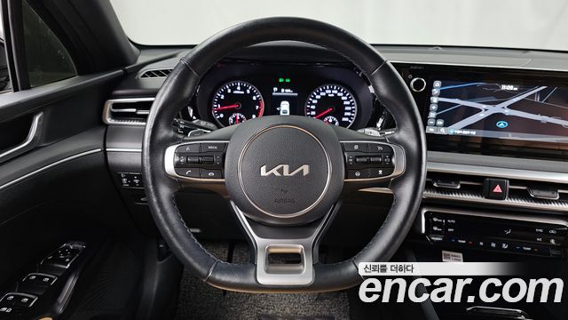 Kia K5 2023 — photo 13