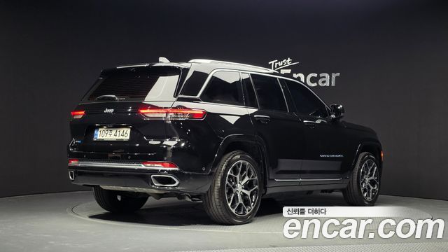 Jeep Cherokee 2023 — photo 2