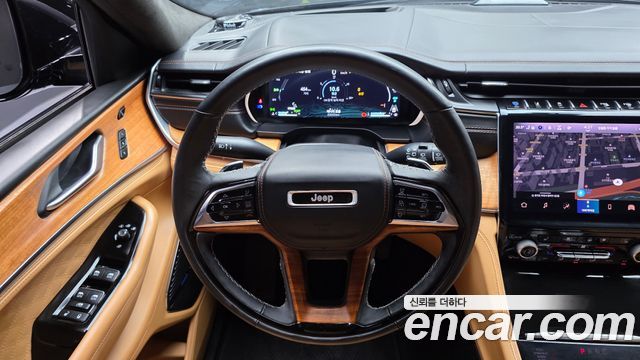 Jeep Cherokee 2023 — photo 13