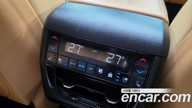 Jeep Cherokee 2023 — photo 18