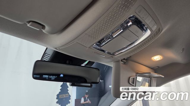 Mercedes-Benz A-Class 2019 — photo 17