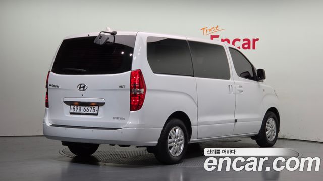 Hyundai Starex 2018 — photo 2