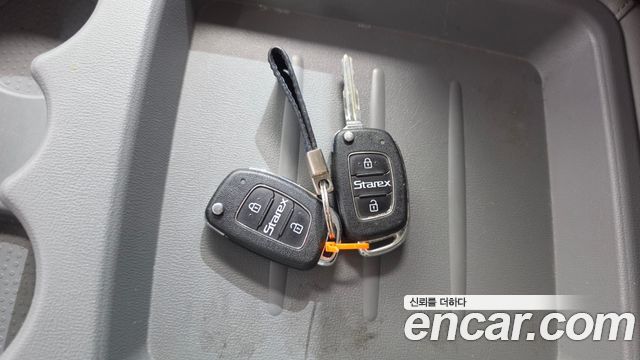Hyundai Starex 2018 — photo 21