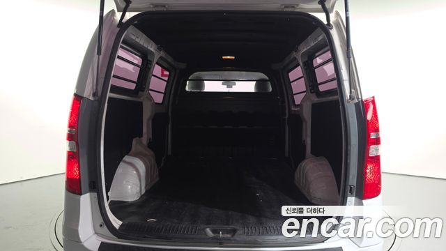 Hyundai Starex 2018 — photo 22