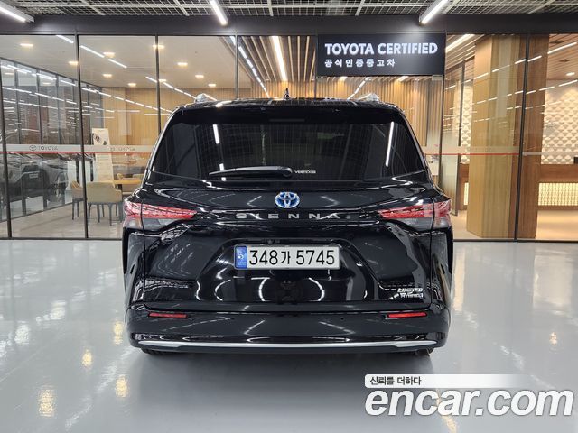 Toyota Sienna 2022 — photo 4