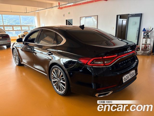 Hyundai Grandeur 2018 — photo 2