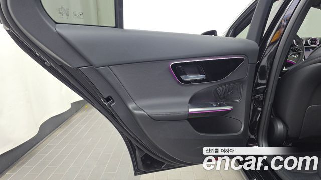 Mercedes-Benz C-Class 2026 — photo 15