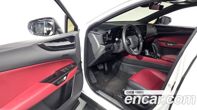 Lexus NX 2025 — photo 13