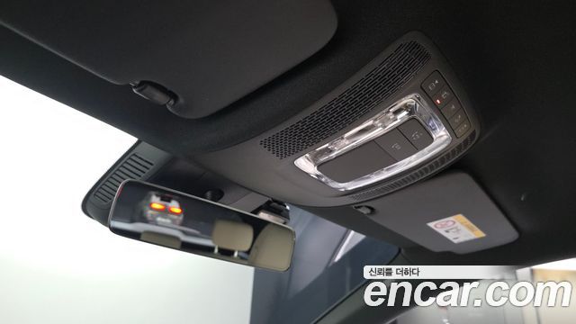 Mercedes-Benz A-Class 2022 — photo 24