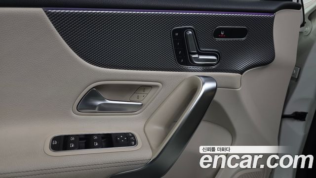 Mercedes-Benz A-Class 2022 — photo 27