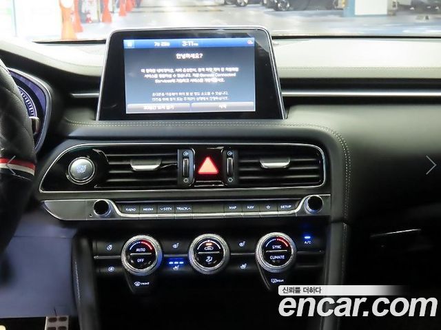 Genesis G70 2019 — photo 11