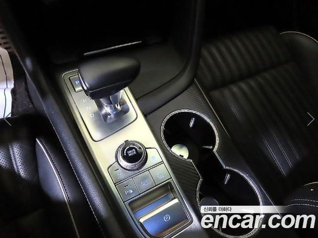 Genesis G70 2019 — photo 12