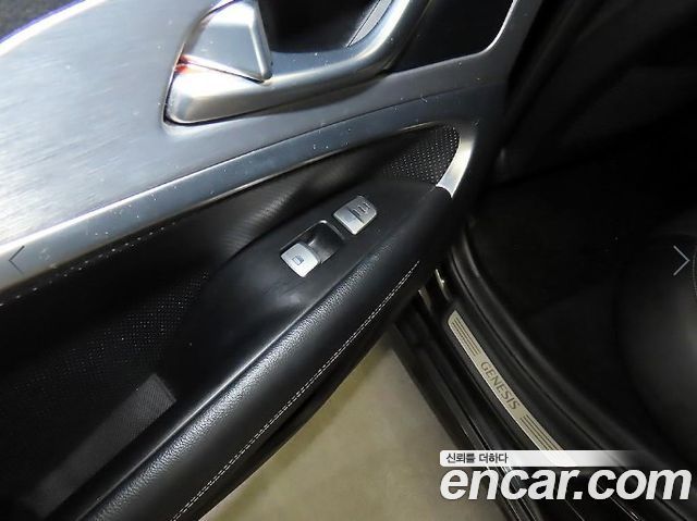 Genesis G70 2019 — photo 17