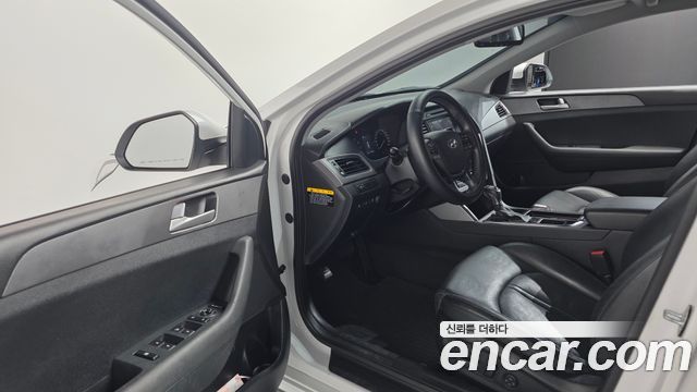 Hyundai Sonata 2016 — photo 10