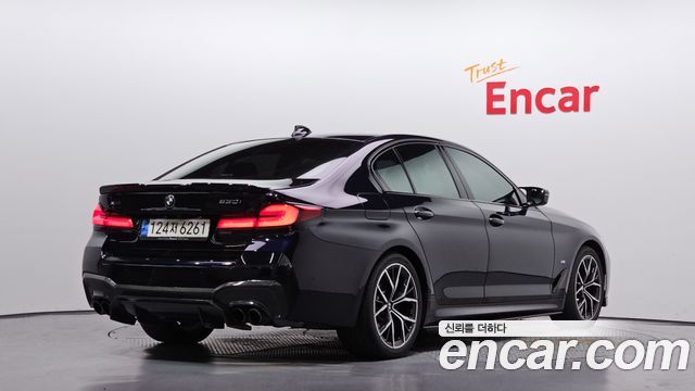BMW 5-Series 2021 — photo 2