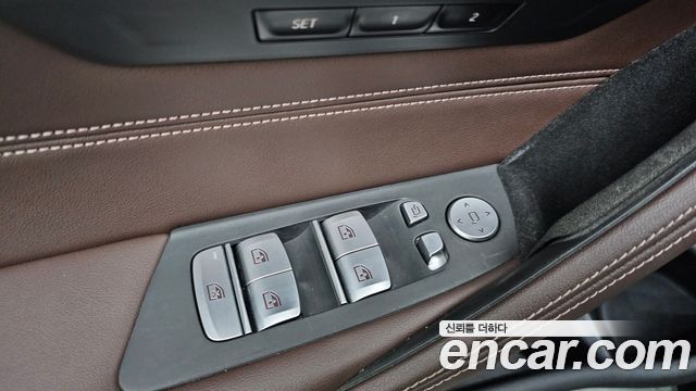 BMW 5-Series 2021 — photo 17
