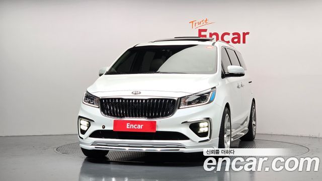 Kia Canival 2019 — photo 3