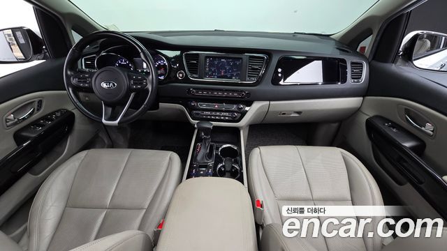 Kia Canival 2019 — photo 7