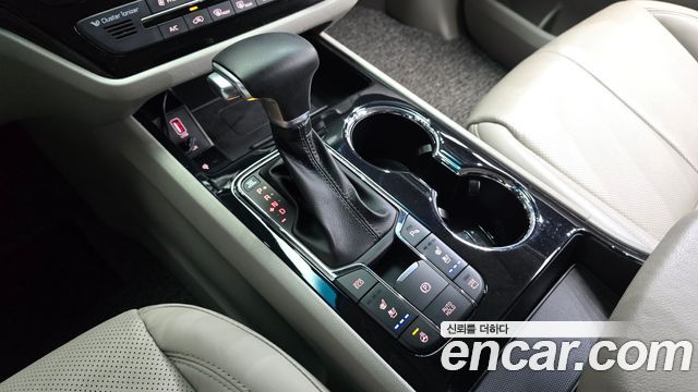 Kia Canival 2019 — photo 9