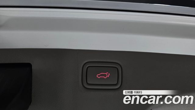 Kia Canival 2019 — photo 16