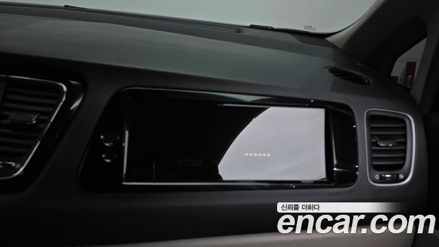 Kia Canival 2019 — photo 20