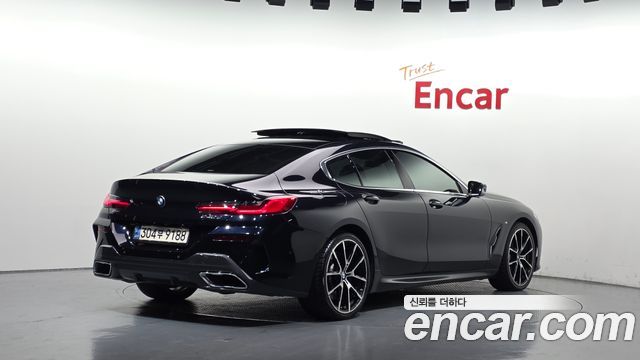 BMW 8-Series 2021 — photo 2