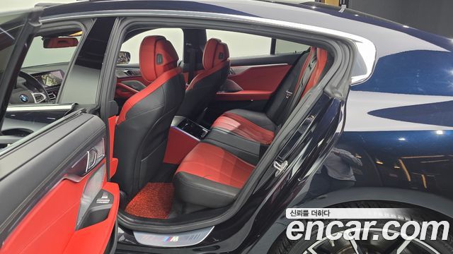 BMW 8-Series 2021 — photo 17