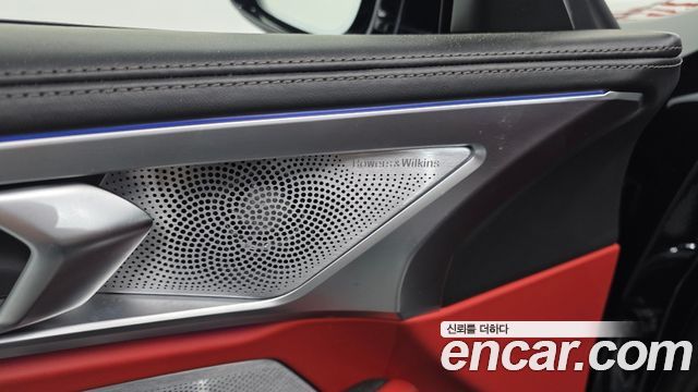BMW 8-Series 2021 — photo 29