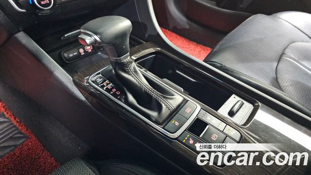 Kia K5 2016 — photo 9