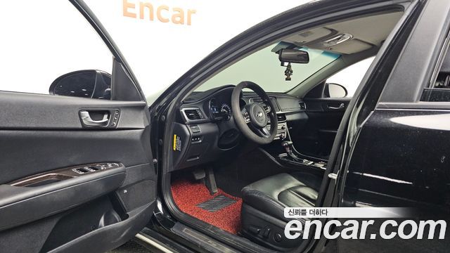 Kia K5 2016 — photo 10