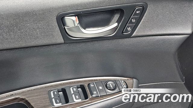 Kia K5 2016 — photo 13