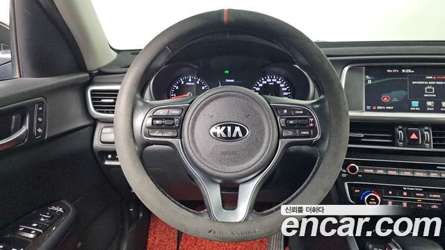 Kia K5 2016 — photo 14