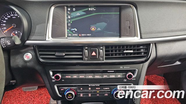 Kia K5 2016 — photo 15