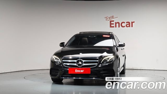 Mercedes-Benz E-Class 2017 — photo 3
