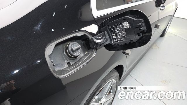 Mercedes-Benz E-Class 2017 — photo 34